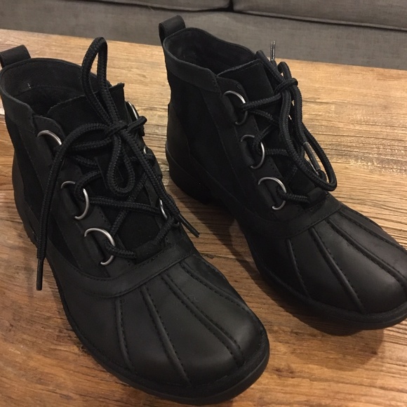 UGG Women's Heather Black Duck Winter Rain Boots - Picture 2 of 6